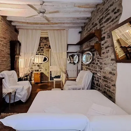 Casa Lopez New * Como
